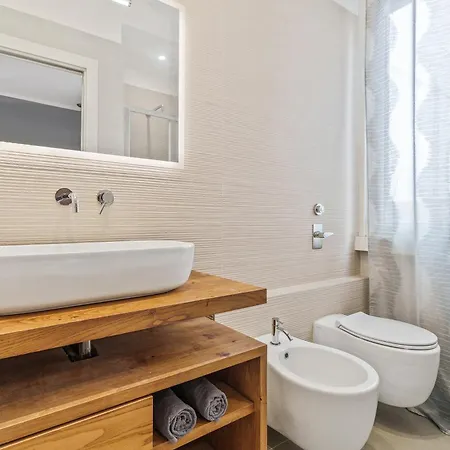 Tortona-Navigli Luxury Desing District Wifi E Neflix Apartment Milan Exterior photo